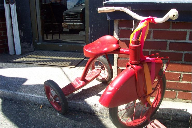 Picture Of Old Red Kid Bike